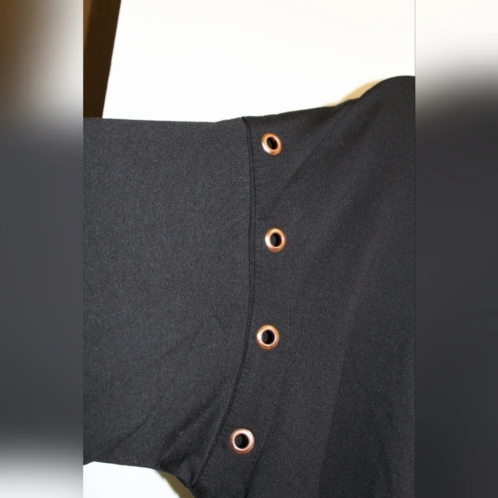 Adrienne Vittadini black zip up - Picture 2 of 9